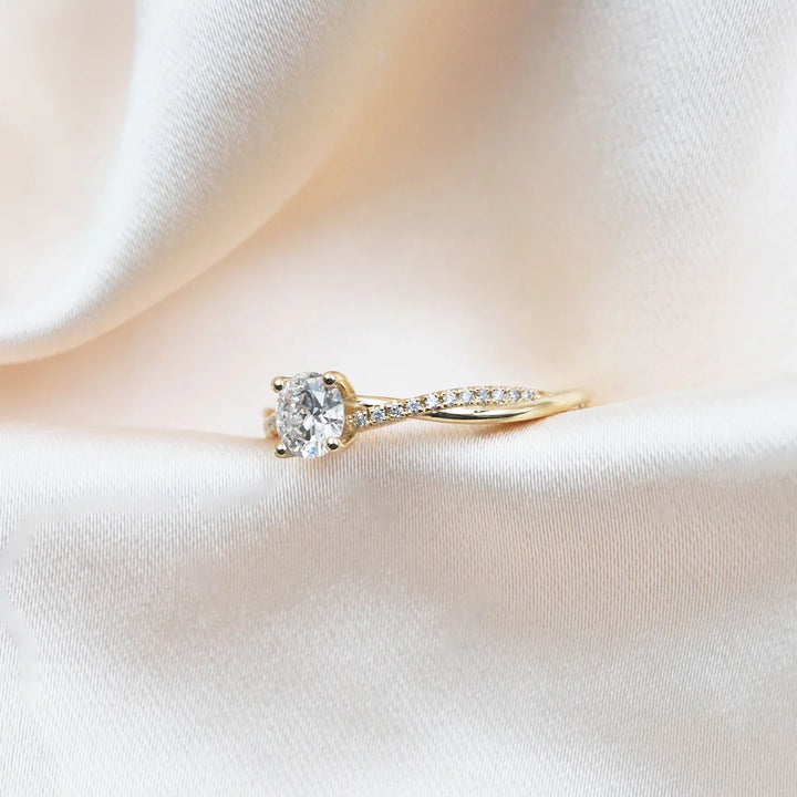 Delicate Diamond Pendant Necklace